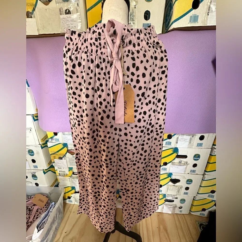 NWT Listicle Pants